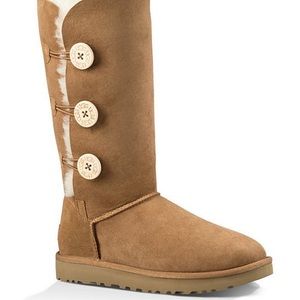 Ugh Boots size 9
